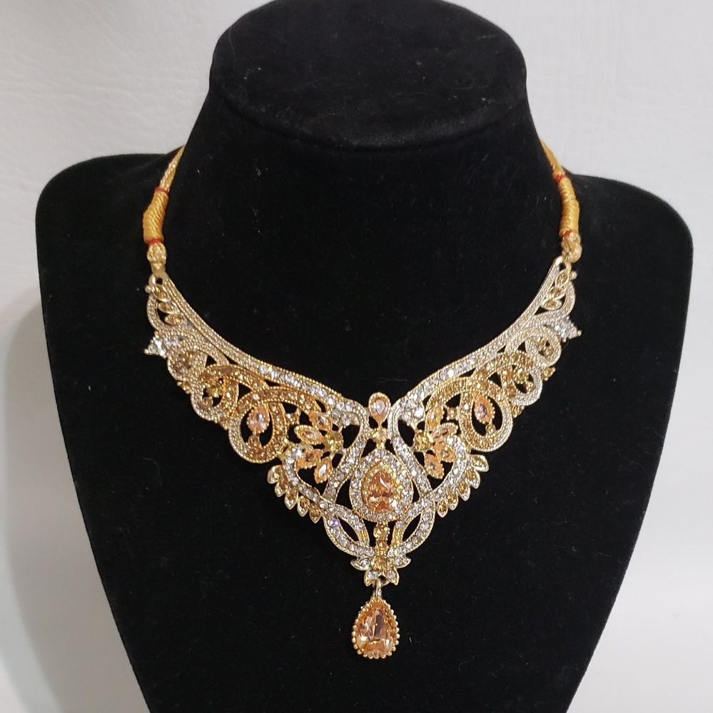 Beautiful Kudan bridal ringstones necklace